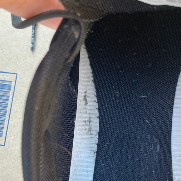 Men’s On Clouds Running Black and White Athletic Shoes size 14 - Picture 12 of 12